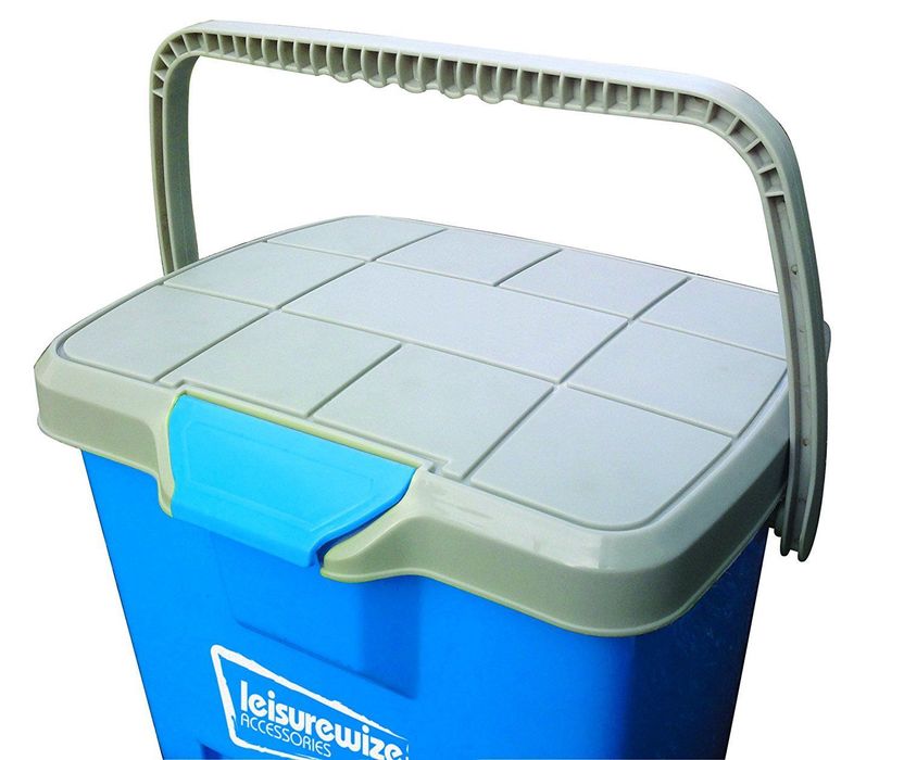 Instalatie spalat masina cu alimentare la 12V, cu perie si pistol presiune, rezervor 20litri, aparat de spalat cu presiune