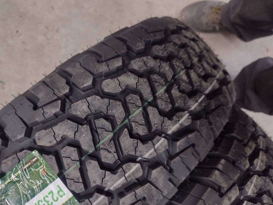 4 бр.всесезонни гуми Roadcruza 235 75 15 dot4824  цената е за бр
