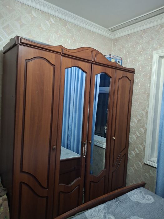 Спальний гарнитур