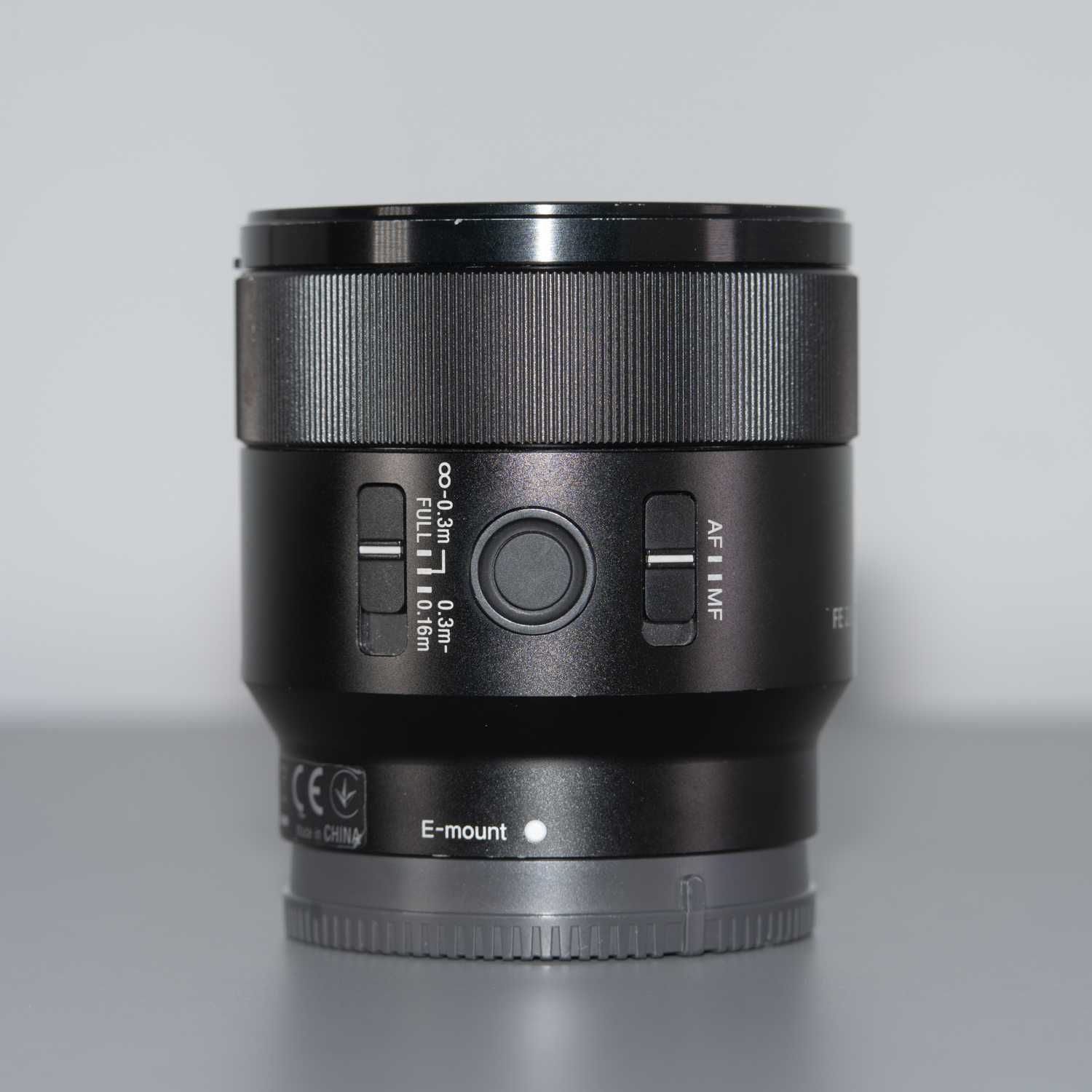 Sony FE 50mm F2.8 Macro  - in stare foarte buna