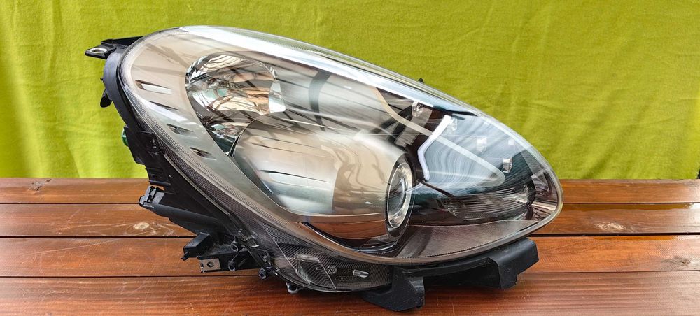 Фар за Alfa Romeo Gulietta / Алфа Ромео Жулиета