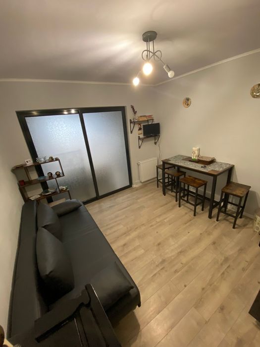 Afacere la cheie/ Studio de vacanță