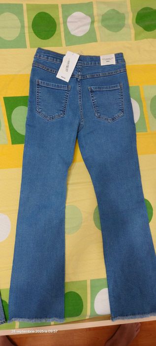 Blugi copii, albastrii, noi cu eticheta, marimea 152, Mango si Levis