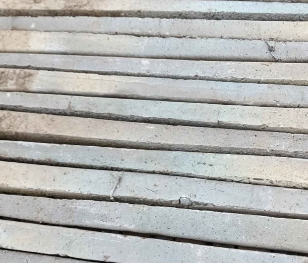 Stâlpi de beton pentru garduri vie etc