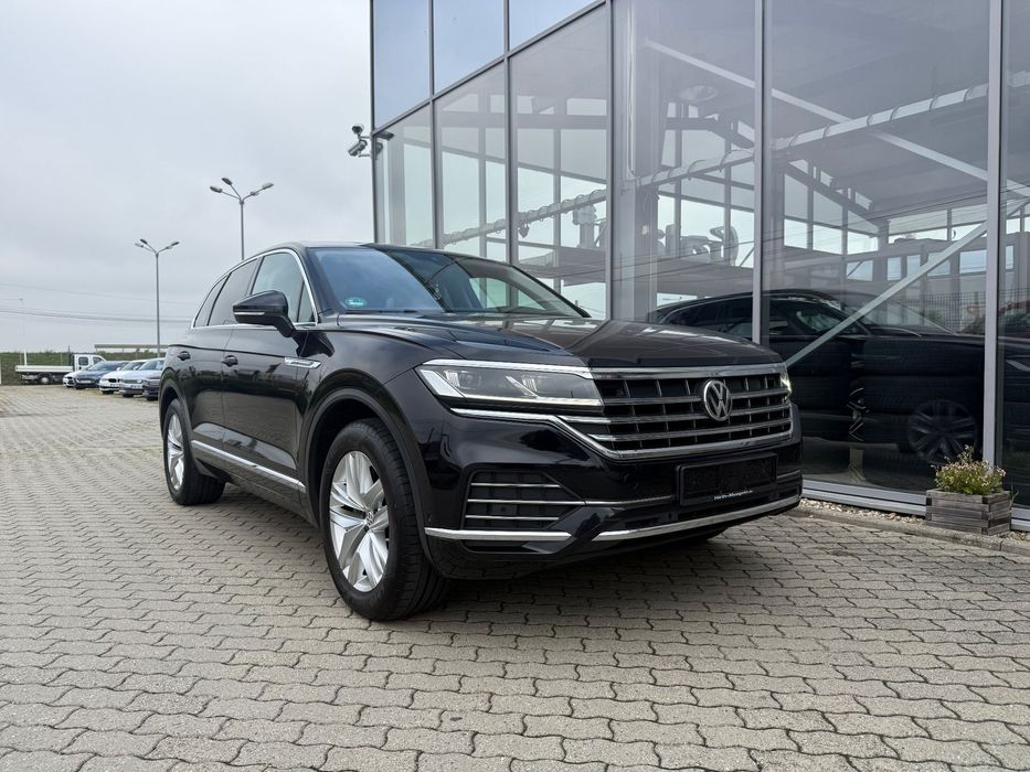 Volkswagen Touareg 286 cp,Suspensie Perne,Ventilatie,ACC, Carlig,TVA-Deductibil,Pos.Rate