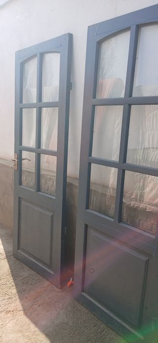 Деревянные двери