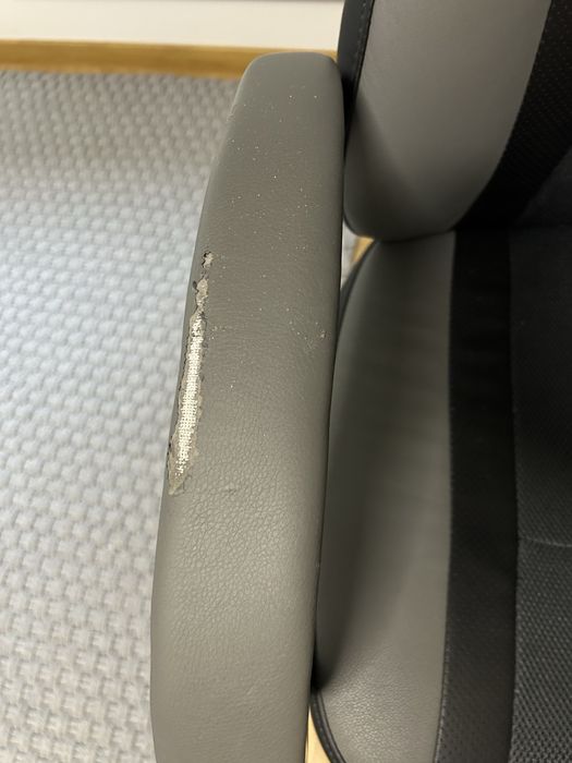 Стол за офис