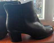 Botine Rizzoli din piele naturală