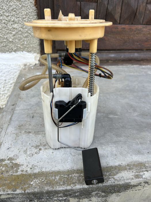 Se vinde pompa motorina rezervor VW Sharan N7