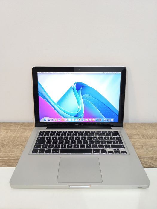 Macbook Pro 13" i5 8gb 1000gb Video 1.5GB