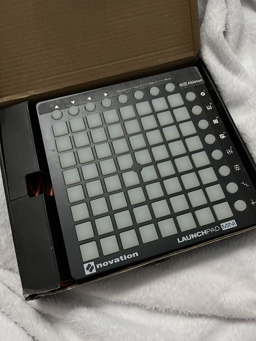 Продам launchpad mini MK2 notivation