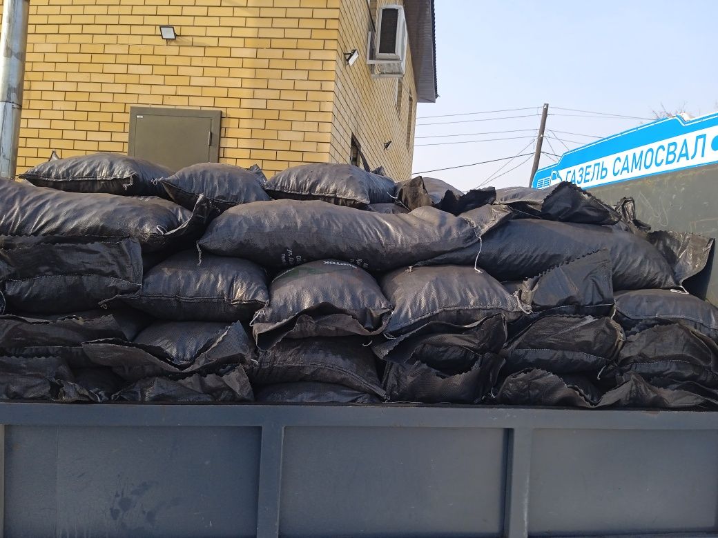 Дрова сухой швырок.Уголь калиброванный.Уголь в  мешках