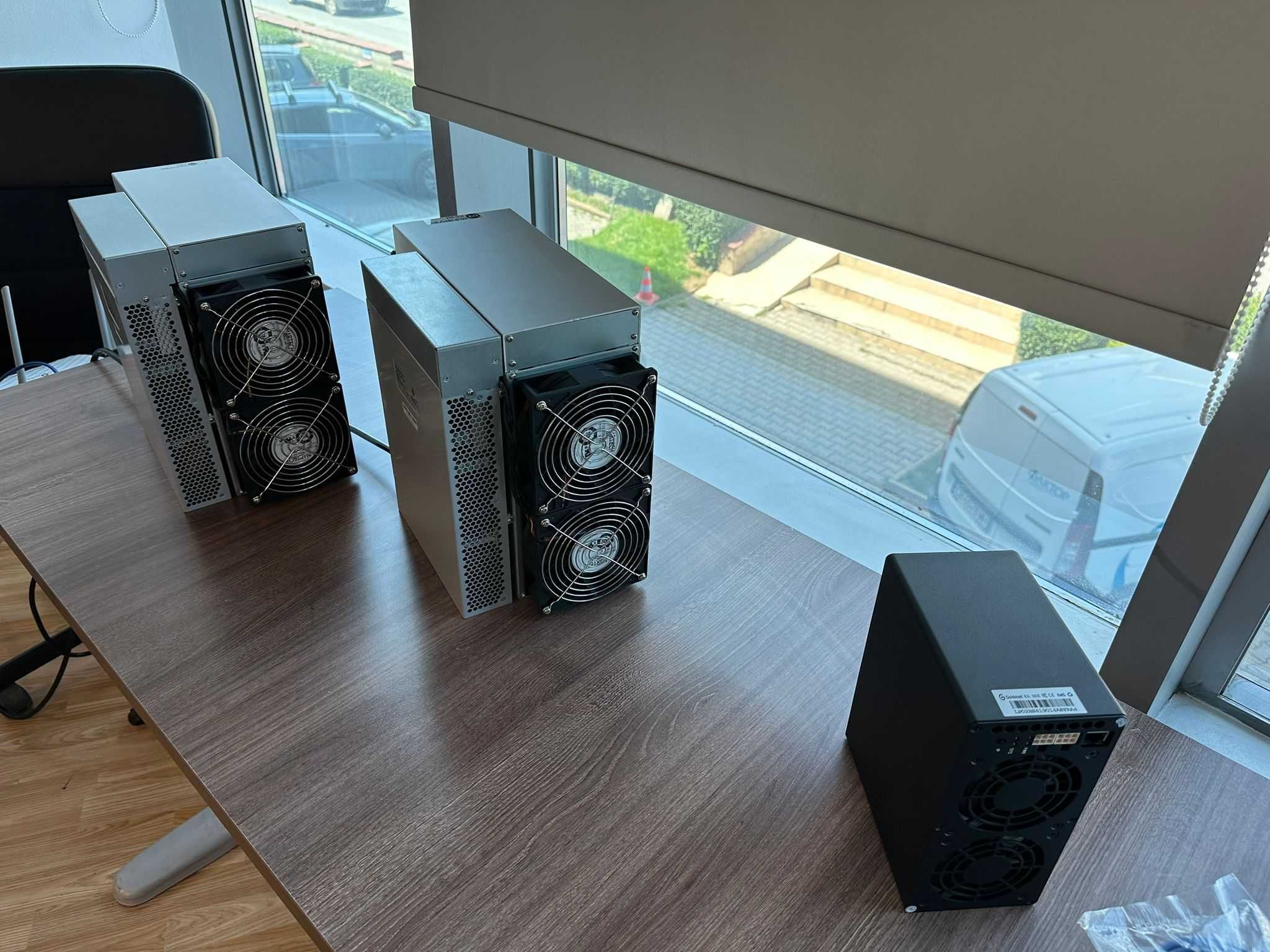 Goldshell E-KA1M KAS Miner, 5.5Th/1800w Каспа Майнър, Домашен Майнър