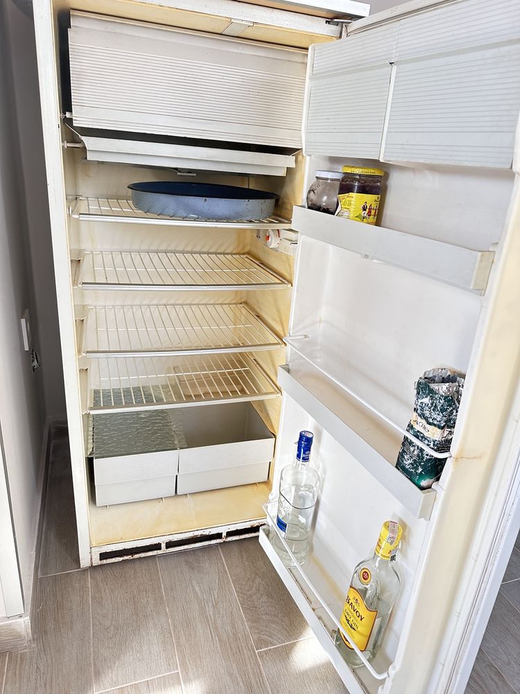 Хладилник с камера Eniem