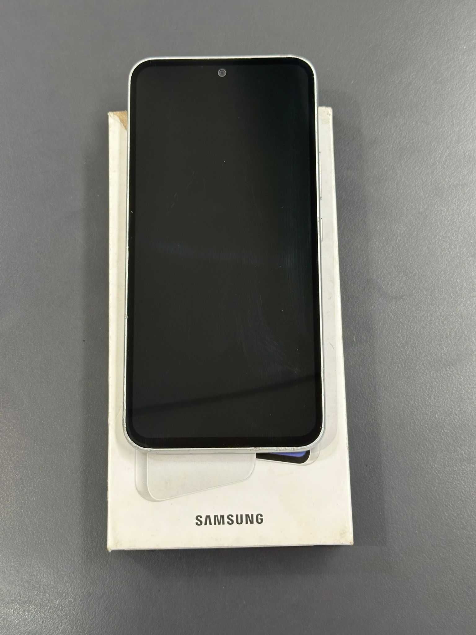 Samsung A54- RAM 8GB/256GB ROM