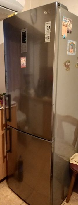 Vand frigider LG TOTAL NO FROST