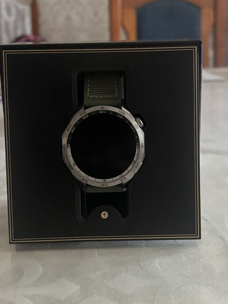 Срочно,продаю часы Huawei Watch GT4