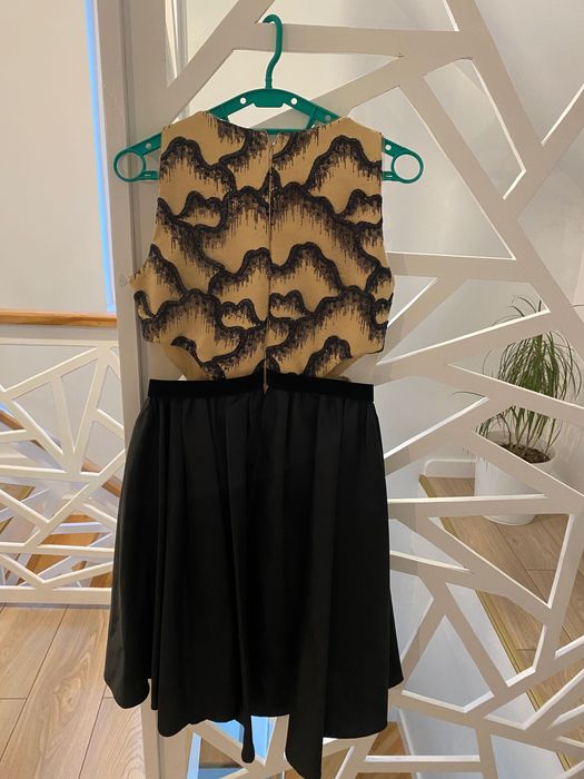 Rochie neagră ocazie