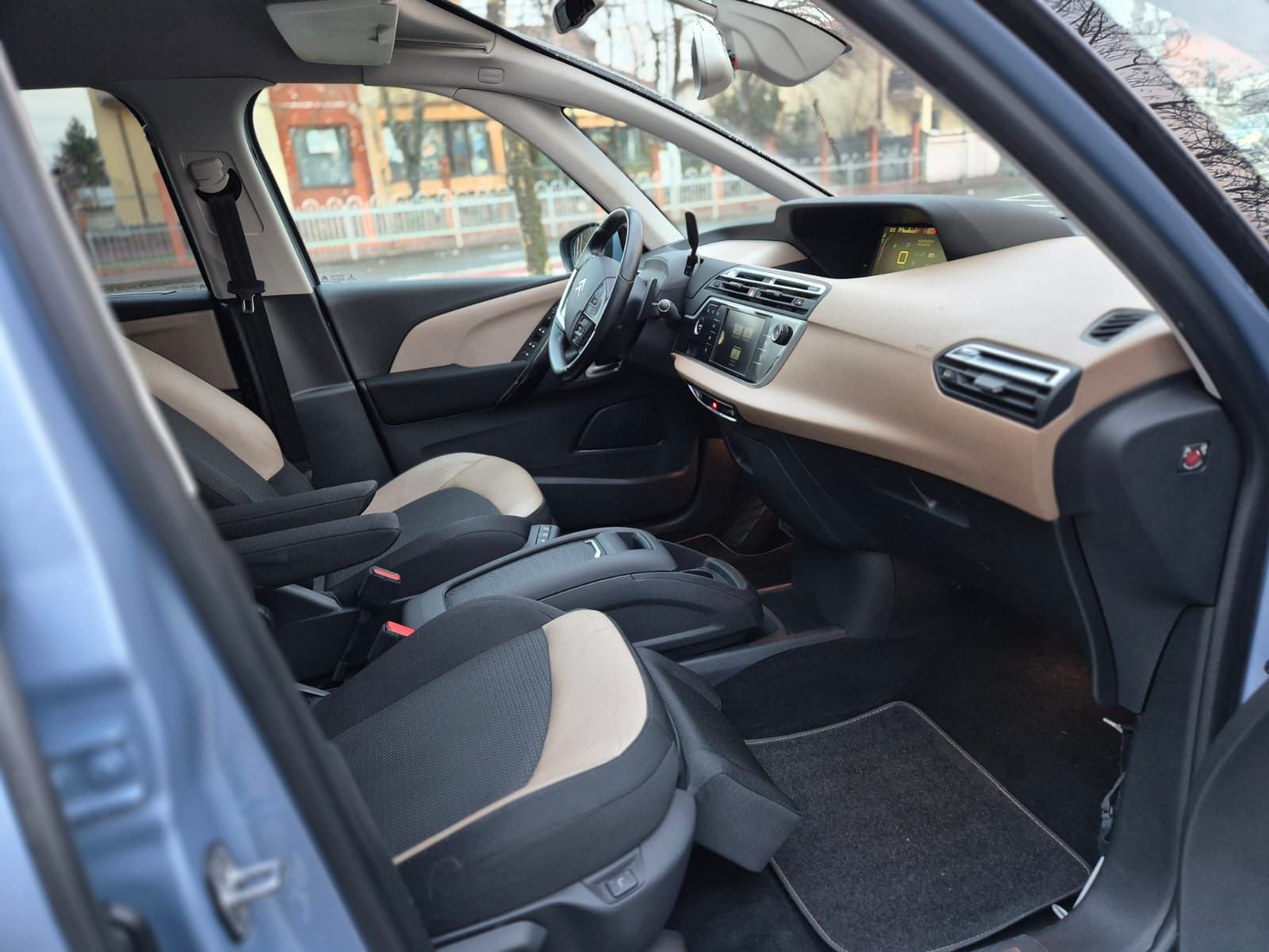 Vând Citroen c4 Grand Picasso SpaceTourer 2016 Euro 6 1.6 hdii