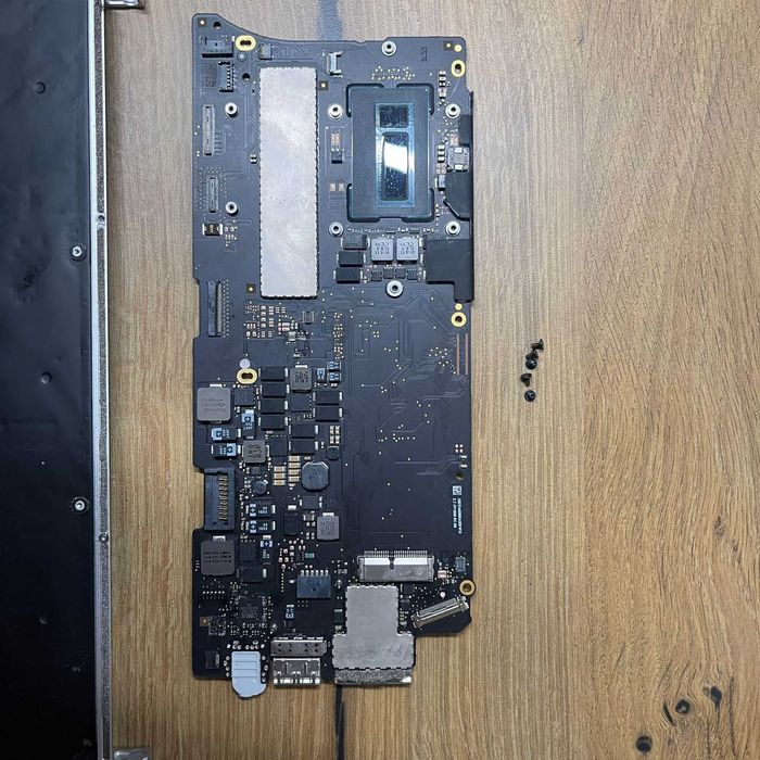 Placă de bază MacBook Pro 13” Retina (A1502, Early 2015]  i5, 8GB RAM