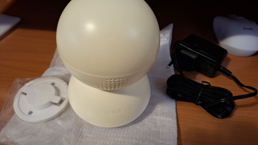 Vând camera tapo c210 2k uhd