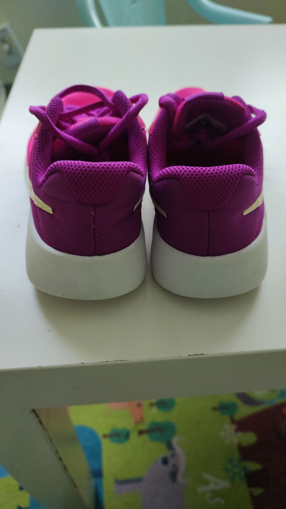 Nike маратонки 32 номер