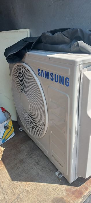 Unitate exterioara aer conditionat 27000 BTU.Samsung