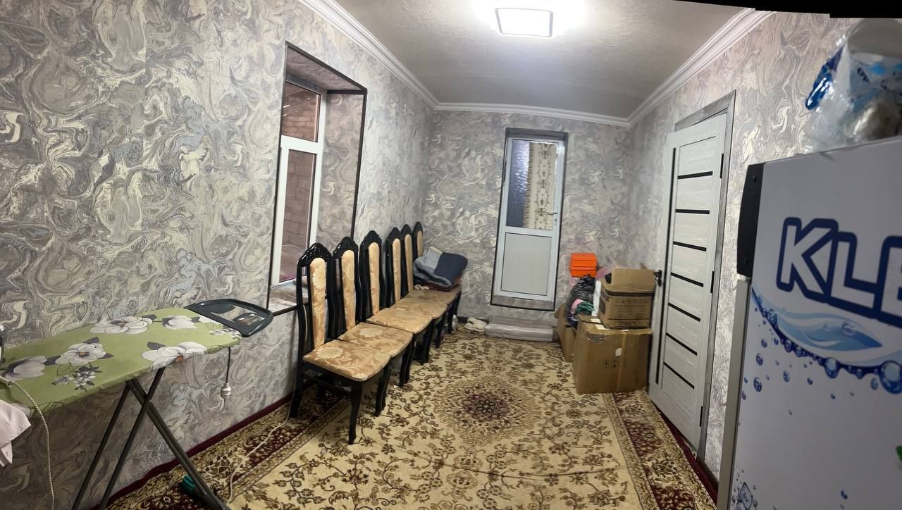 Hovli uy sotiladi