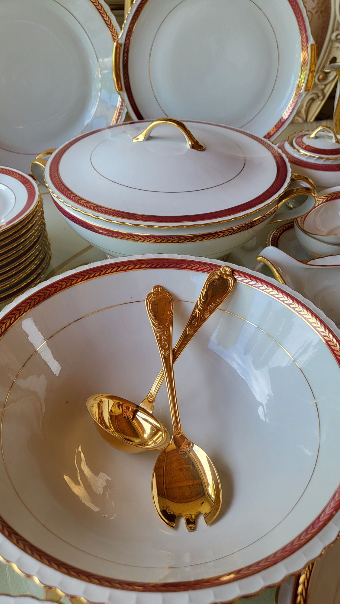 Френски сервиз за хранене и кафе LIMOGES