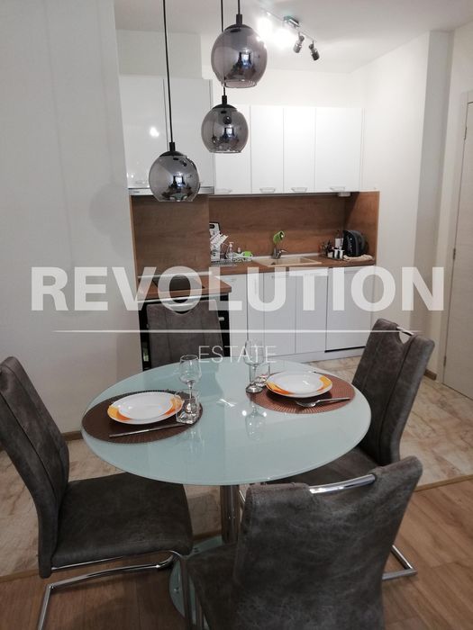 Дава се под наем Двустаен апартамент в Варна, Левски - 60 кв.м за 400 € - Снимка #1