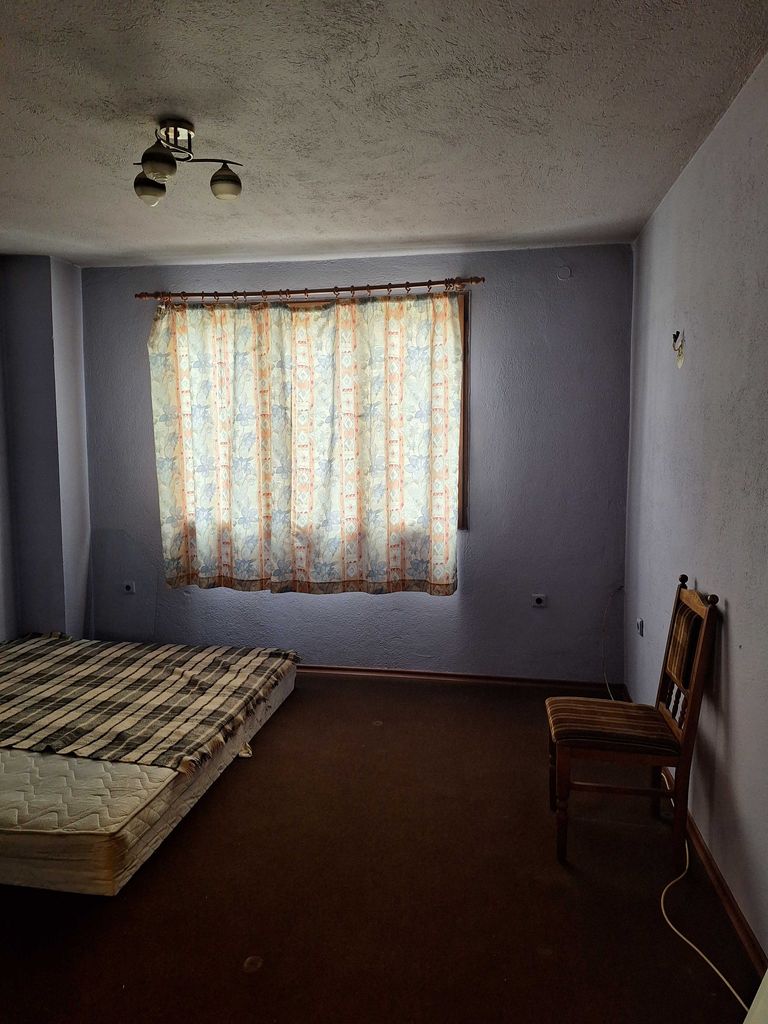 Продава се Двустаен апартамент в Карлово - 100 кв.м за 1050 €/кв.м - Снимка #10