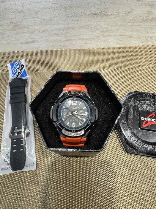 Мъжки часовник Casio G - Shock 300