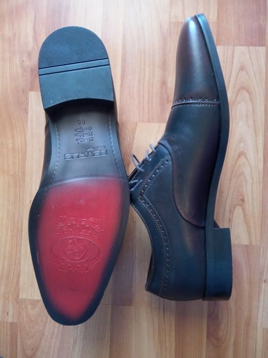Pantofi piele bărbați  mărimea  44  noi