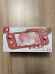 Чисто нова конзола Nintendo Switch Lite Coral
