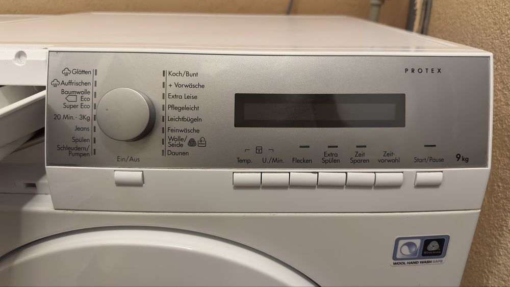 Пералня AEG 9 kg с пара + Сушилня Siemens 8 kg