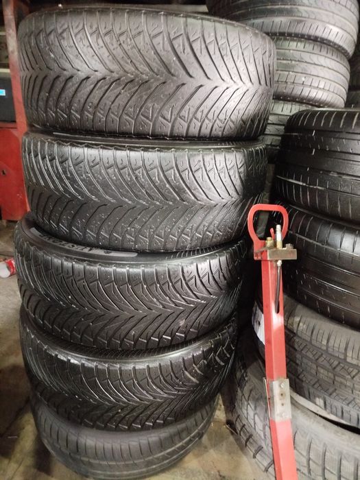 Продам шины Малибу трекер итд17