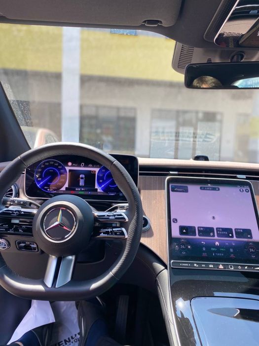 Mersedez Benz EQE 500/2024