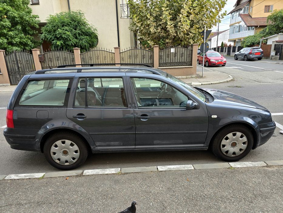 Golf 4, an 2002, automat, 2.0 benzina 115 cp, 263.000 km