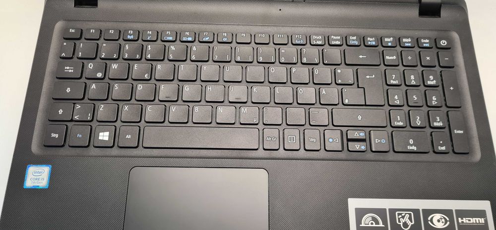 Acer Aspire ES1-572 i5 7200U/8GB/240SSD/FHD