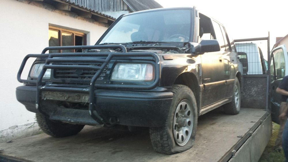 Cutie viteza Suzuki Vitara 4×4