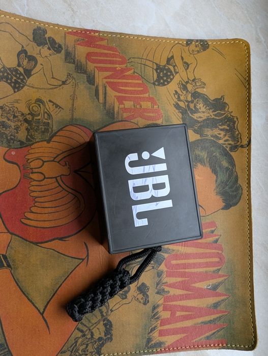 Продам Jbl go оригинал