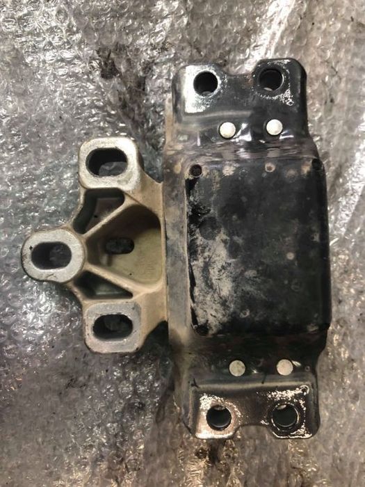 suport cutie viteze 2.0 tdi cba audi a3 8p a4 b8 a5 8f vw golf 6 passat b7 tiguan 5n 2010