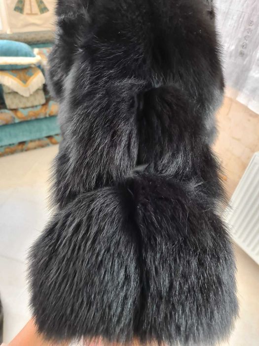 Haina Blana vulpe MODEL 2 in 1 neagra nouă dama