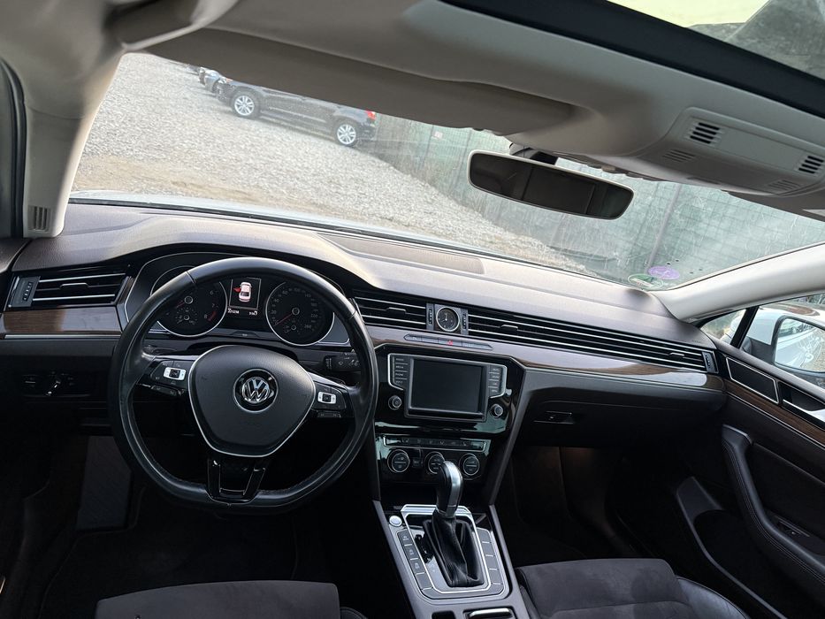 Vw Passat R-line 2016 pano led navi camera pdc Rate/leasing/buy/back