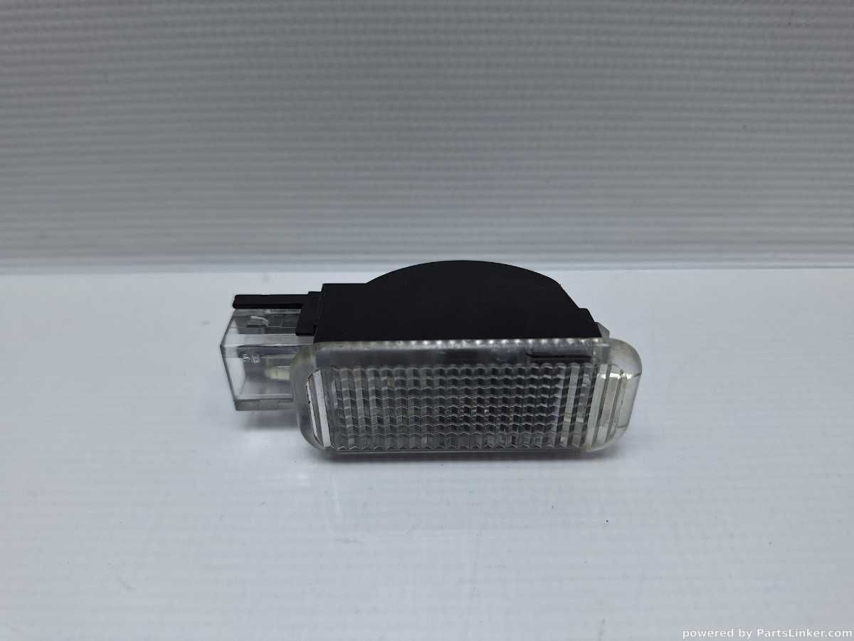 Lampa usa AUDI A6 III Avant (4F5, C6) [ 2005 - 2011 ] TDI 4B0947415A