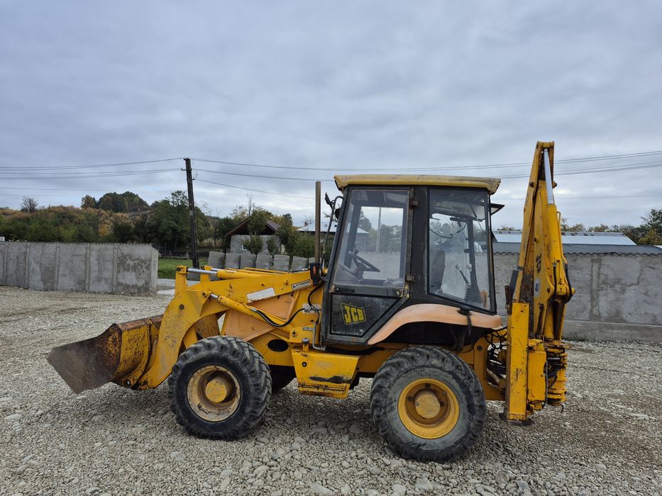 Buldoexcavator jcb 2cx