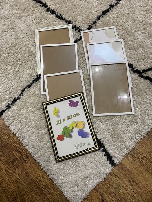 Бели рамки за картини/снимки