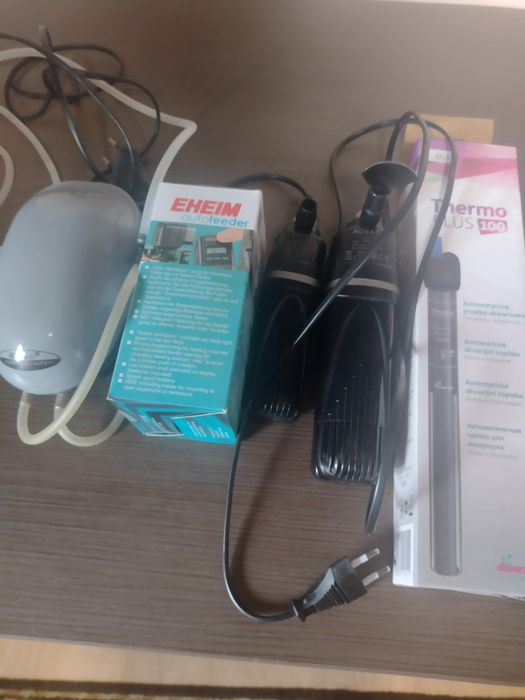 Vând Hrănitor filtru incalzitor