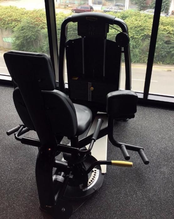 Фитнес уред Technogym Adductor