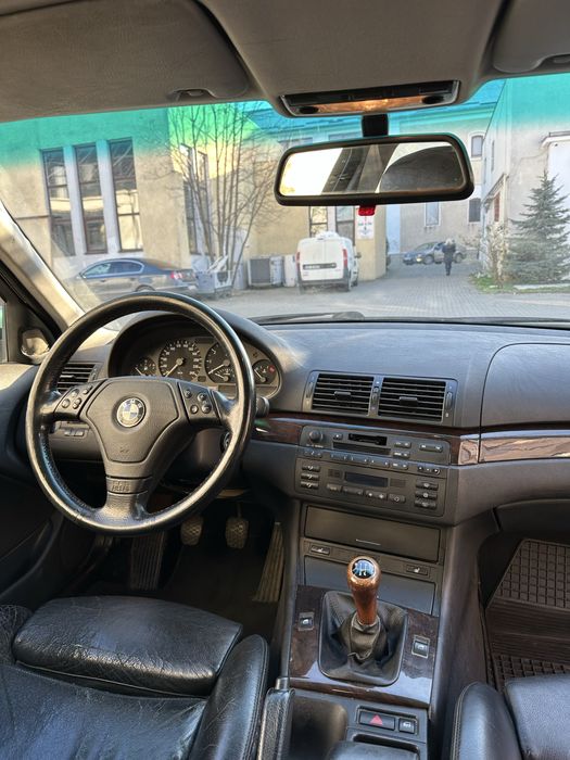 BMW, model 323i, 2.5, 6 cilindri, 170 cp